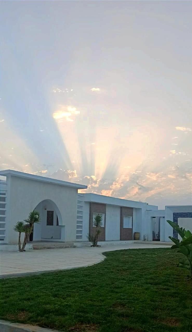 Vill La Reine Jerba Avec Piscine Villa El Guecheine Buitenkant foto
